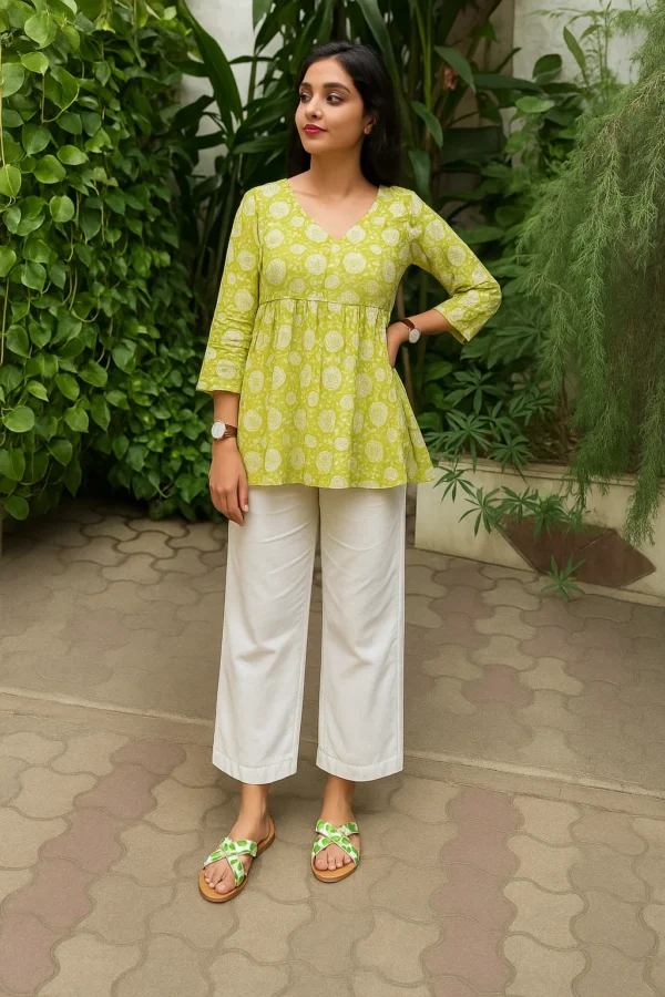 Model of Printed Criss-Cross Flats (White & Green)