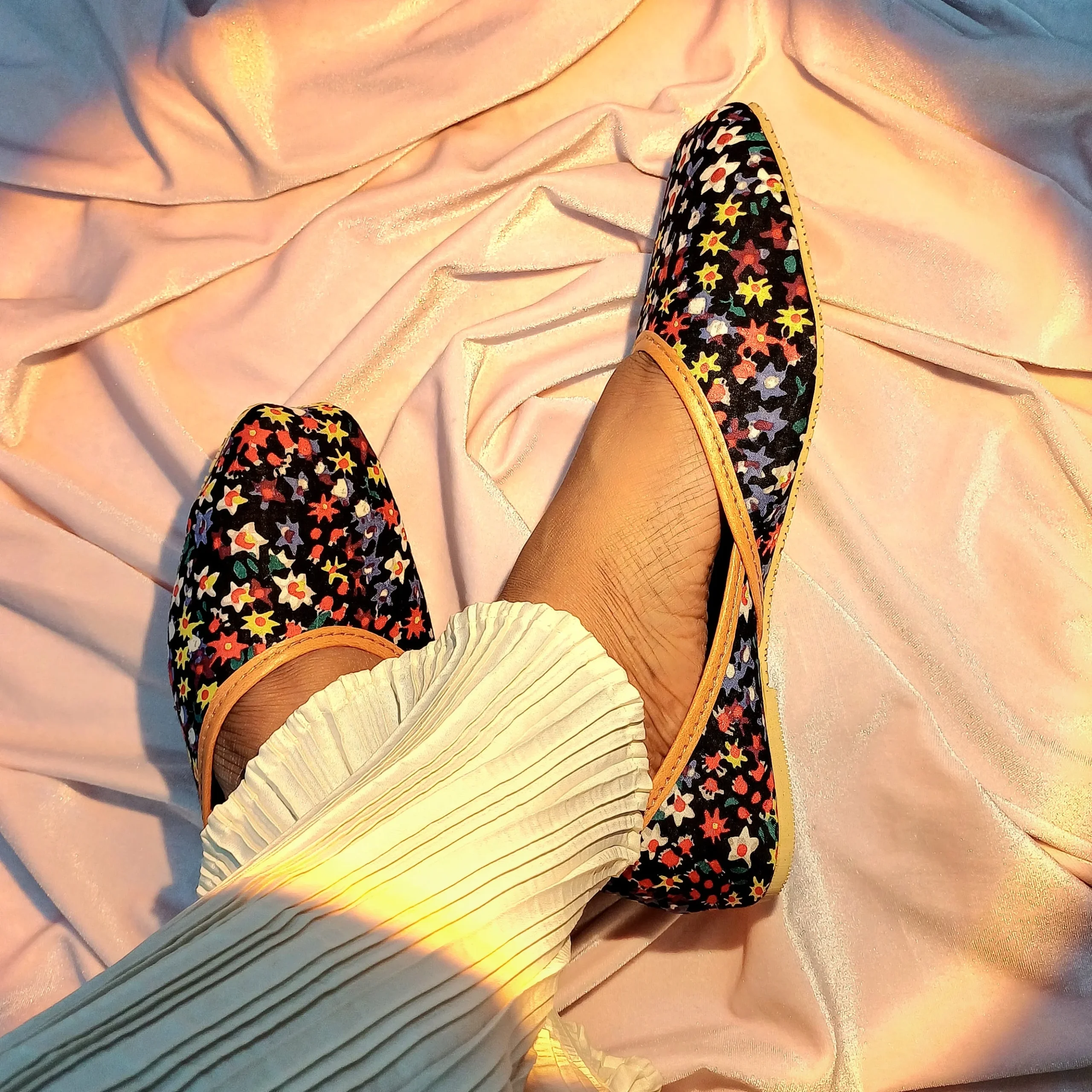Image of Printed Jutti (Black)
