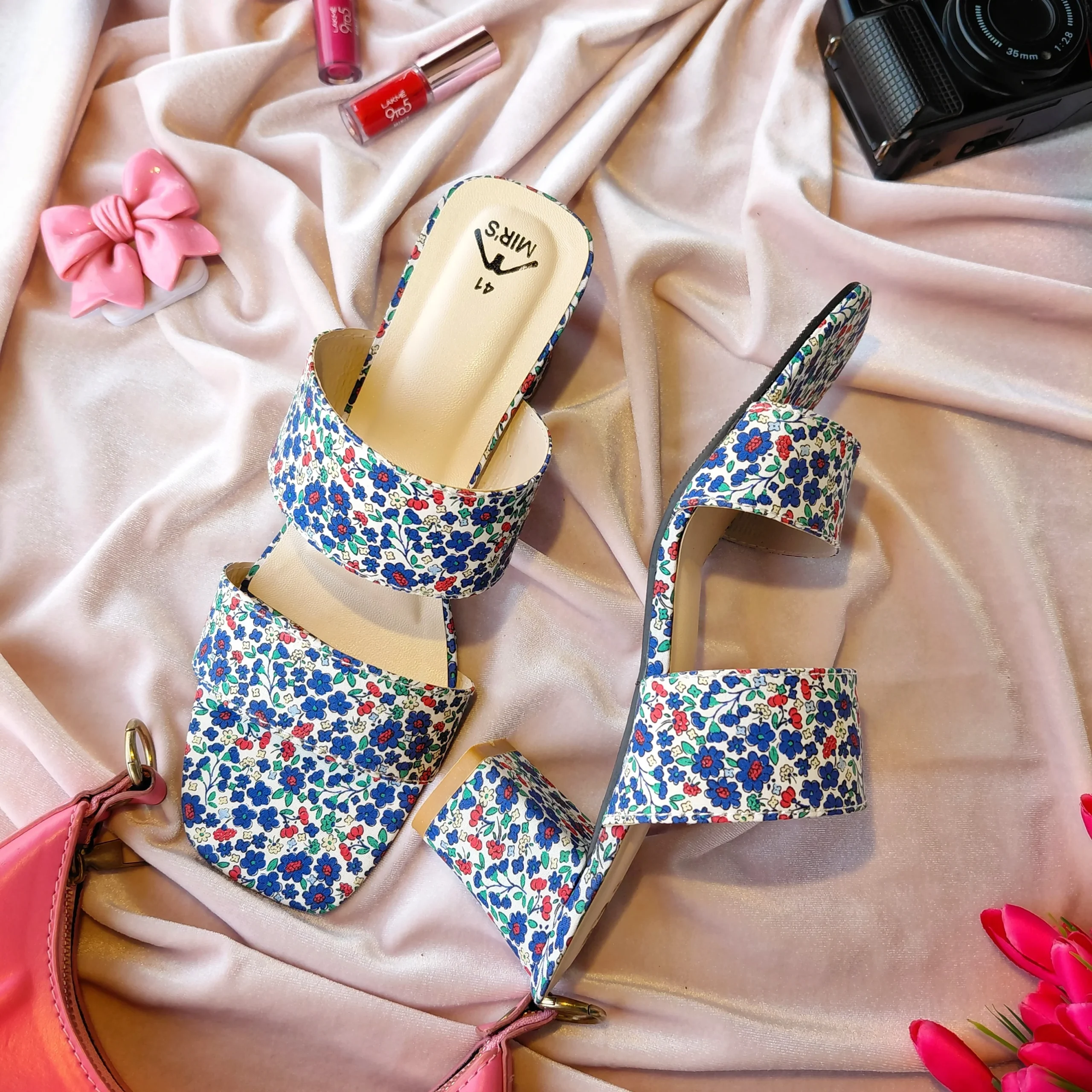 Image of Pretty Woman Heel